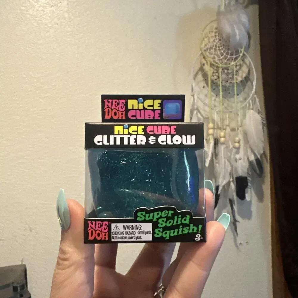 Schylling NeeDoh Nice Cube BLUE Glitter & Glow Super Solid Squish BRAND NEW